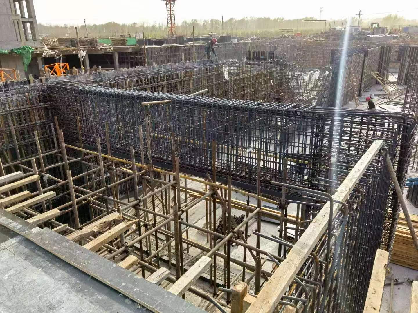 日喀则建筑基础筏板施工时混凝土有哪些常见问题?